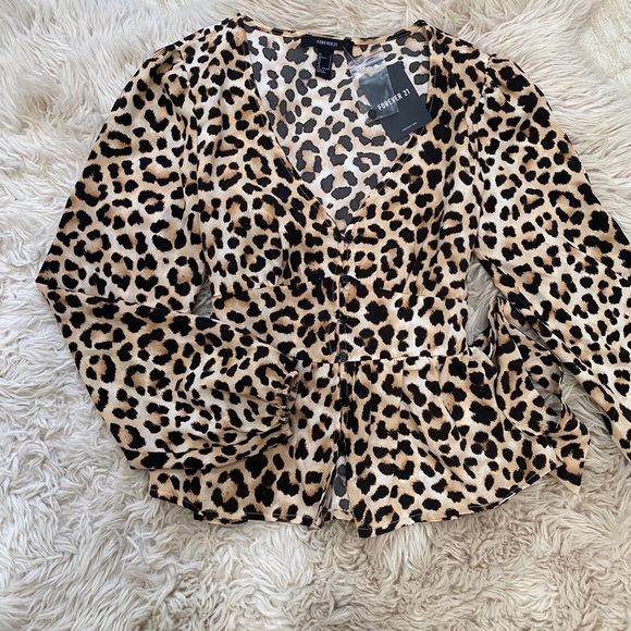Leopard top - Picture 4 of 6